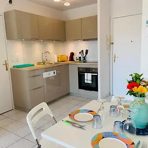 Plein Sud Yourhosthelper Sanary-sur-Mer
