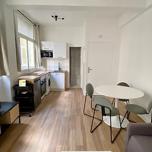 https://pois3nord-luminous-apartment-at-poissonniere-4p.fr-paris.fr